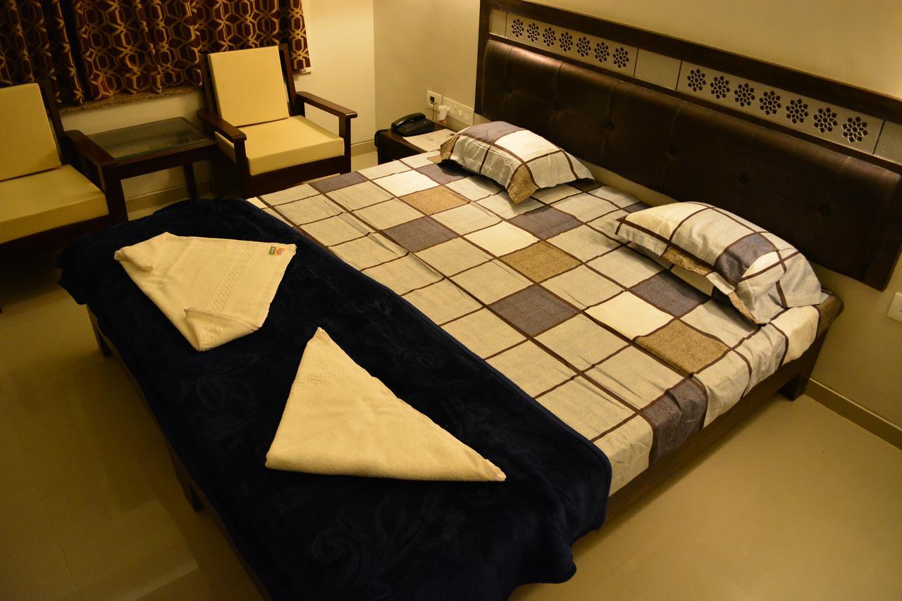 Hotel Desert Inn Barmer Exterior foto